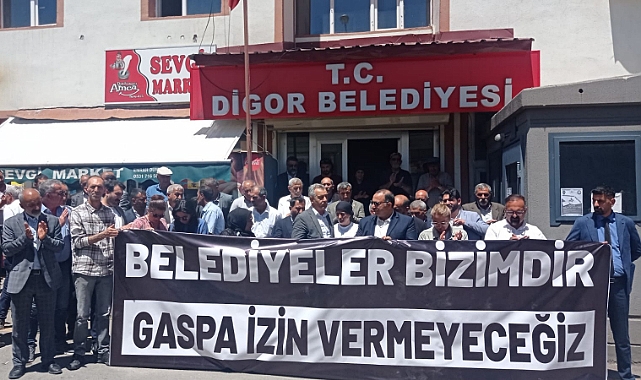 “Halk iradesine vurulan bu darbeden derhal vazgeçilmelidir”
