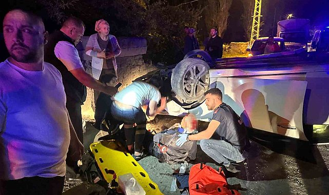 Kağızman'da otomobil takla attı: 2 yaralı