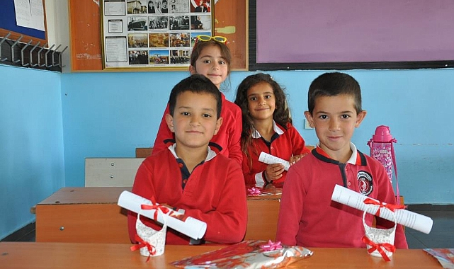 Kars'ta 57 bin öğrenci tatile girdi