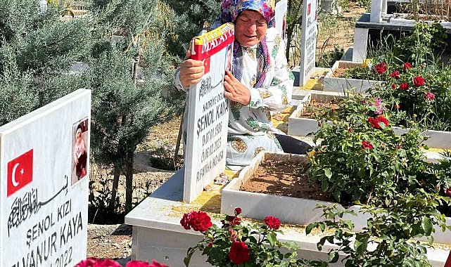 Malatya'da mezarlıklarda acı ve hüzün bir arada