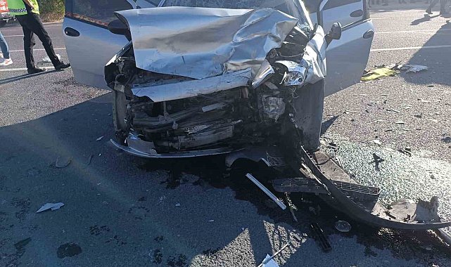 Malatya'da ticari araç ile otomobil çarpıştı: 6 yaralı
