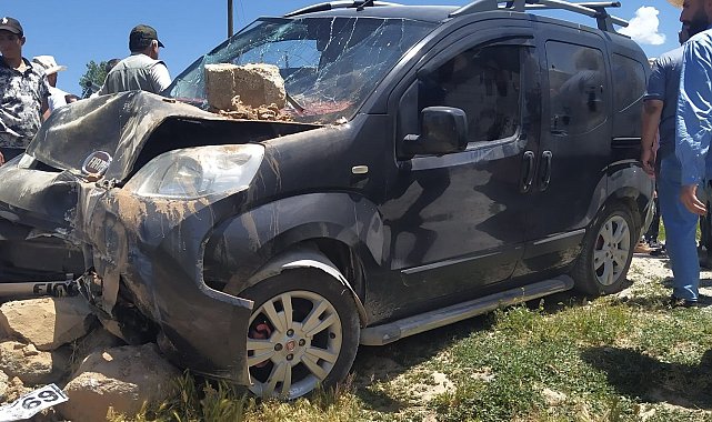 Muradiye'de trafik kazası: 3 yaralı