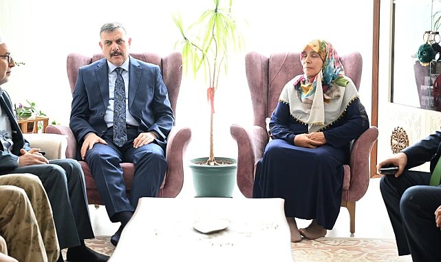 Şehit ailesine bayram ziyareti