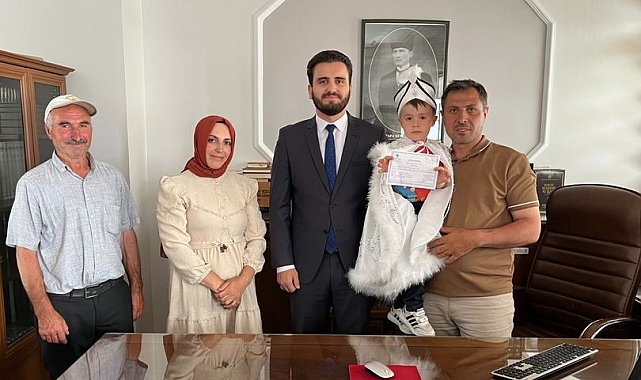 Sünnet düğününde takılan hediyeleri Filistin'e bağışladılar