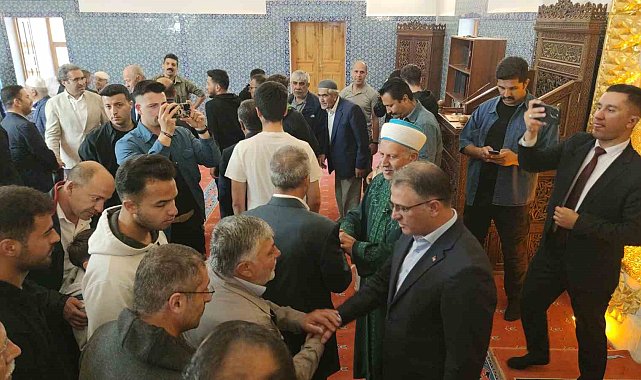 Tarihi camide Kurban Bayramı namazı