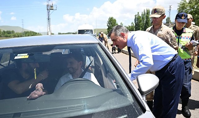 Vali Çiftçi, uygulama noktalarını denetledi