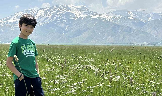 Yüksekova'da yaz ve kış mevsimi bir arada yaşanıyor