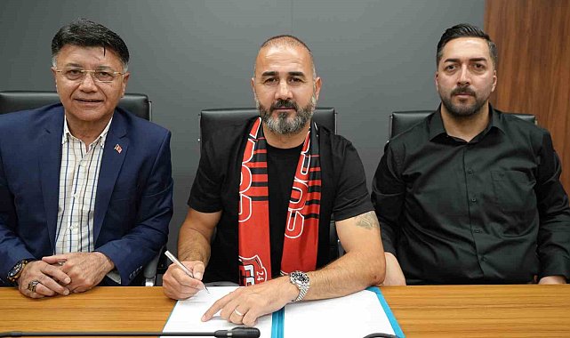 24 Erzincanspor teknik direktör Gökhan Ünal ile 1 yıllık sözleşme imzaladı