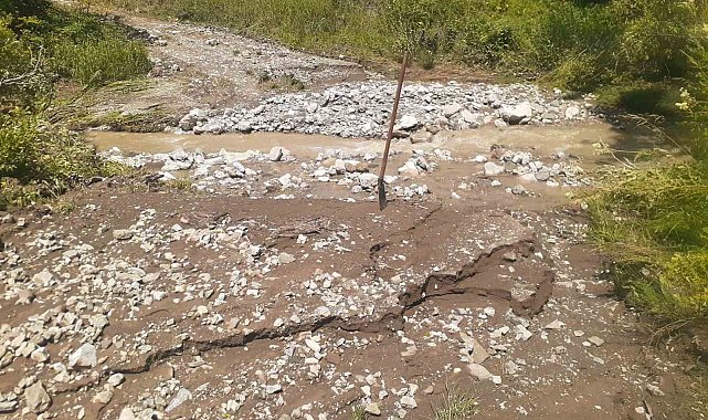 30 yıl sonra köyüne dönerek ekim yaptı, ektiklerini dolu ve sağanak vurdu