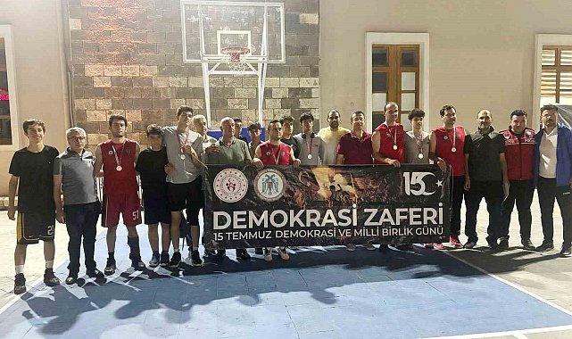 3x3 Sokakta Basketbol Turnuvasının şampiyonu emniyet