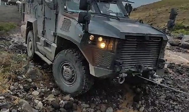Ağrı Dağı'nda sel felaketi: Dağcılar ve turistler mahsur kaldı