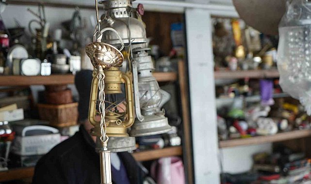 Antika eşyalar bağ evlerinin şark köşelerine süs oluyor