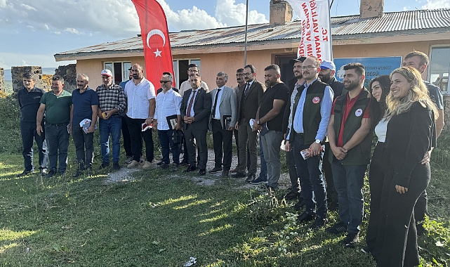 Ardahan'da "Verimli Sürüler, Buzağı Dolu İşletmeler Projesi" hayata geçirildi