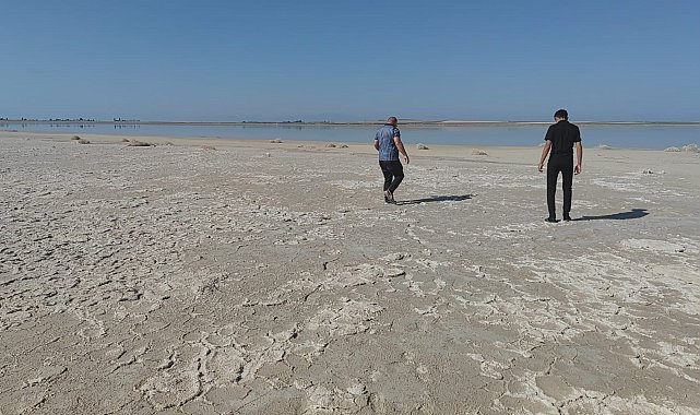 Arin Gölü renkli misafirlerini ağırlamaya başladı