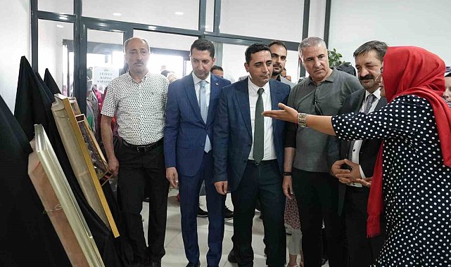Elazığ&#039;da kursiyerlerin ürünleri görücüye çıktı