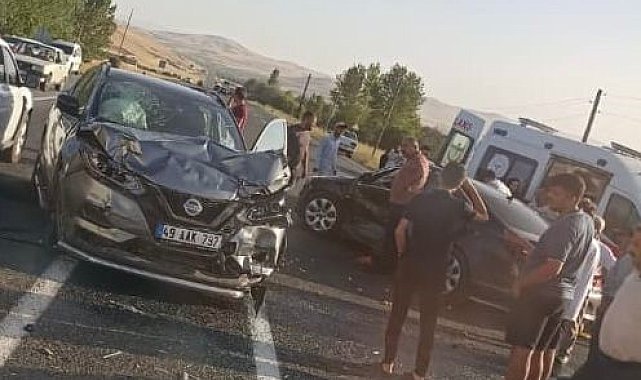 Elazığ'da trafik kazası: 2'si ağır 8 yaralı