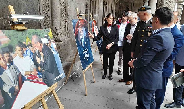 Erzurum'da 15 Temmuz fotoğrafları sergilendi