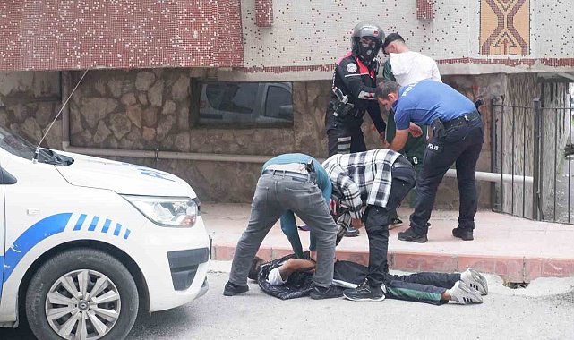 Erzurum'da gençlerin kavgası kanlı bitti