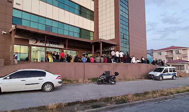 Kars'ta kamyonetin çarptığı motosiklet sürücüsü hayatını kaybetti
