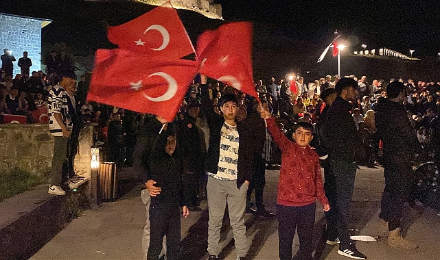 Kars'ta milli takımın zafer coşkusu