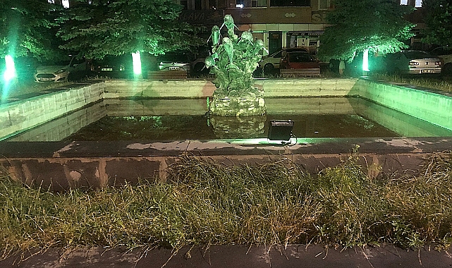 Kars'taki süs havuzları bakımsız durumda