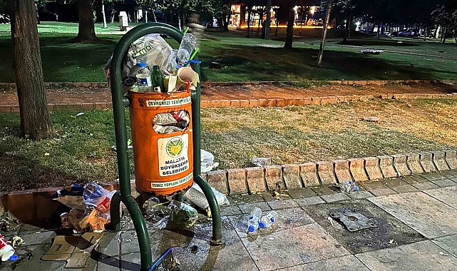 Malatya Büyükşehir Belediyesi'ne çöp tepkisi
