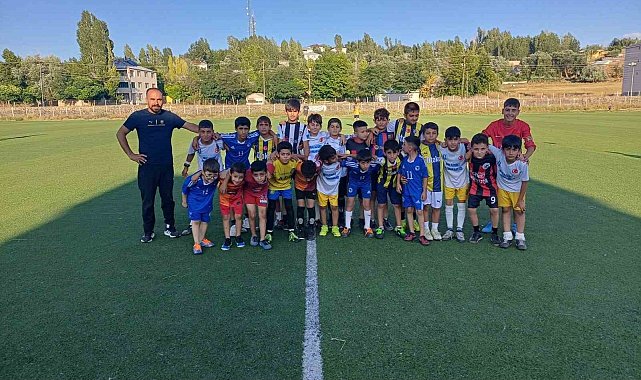 Malazgirt'te futbol akademisine büyük ilgi