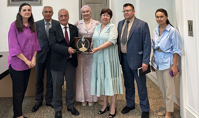 Rektör Çomaklı, Kazakistan temaslarını tamamladı