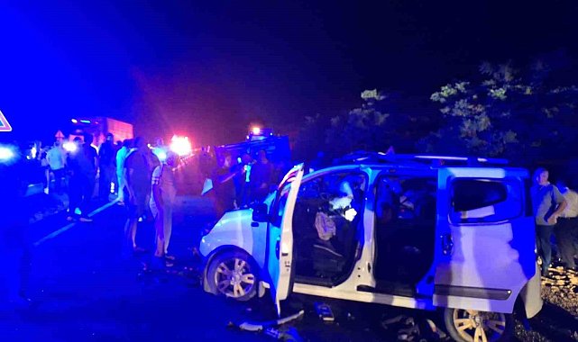Tercan'da trafik kazası: 3 ölü, 3 yaralı