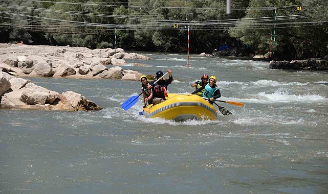 Tunceli&#039;de, Rafting Türkiye Kulüpler Kupası düzenlendi
