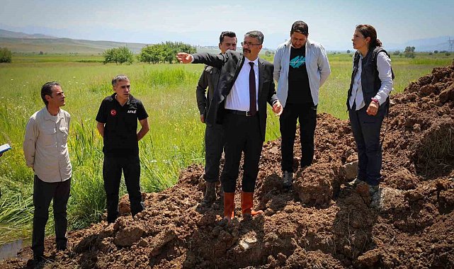 Vali Çelik: &quot;Bize düşen bilimin imkanlarını kullanmak&quot;