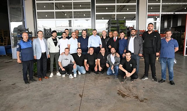 Vali Çifti'den hal ziyareti