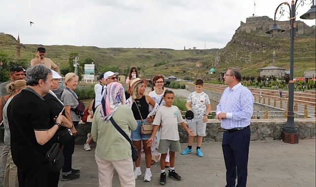 Vali Ziya Polat, Kars ziyaretçileriyle buluştu