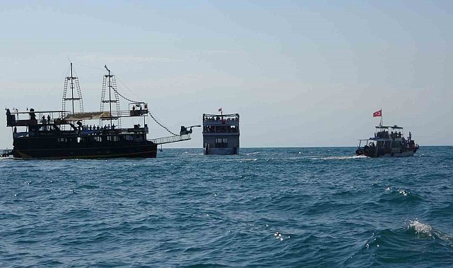Van'da "Denizcilik ve Kabotaj Bayramı" kutlandı