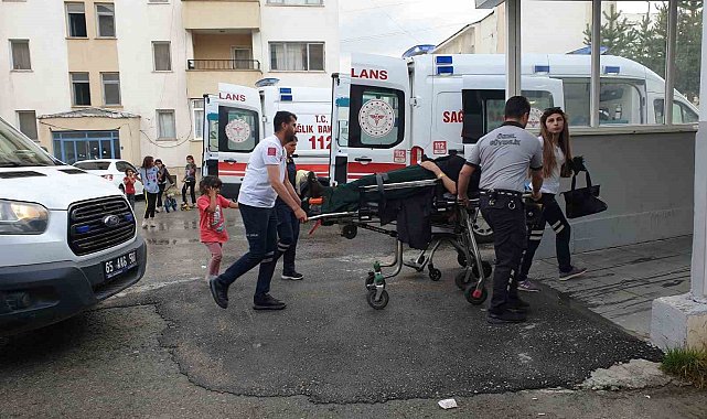 Van'da trafik kazası: 9 yaralı
