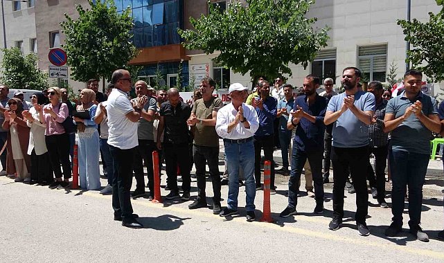 Vanlı işçiler: &quot;Bütün davalarımızı kazanacağız&quot;