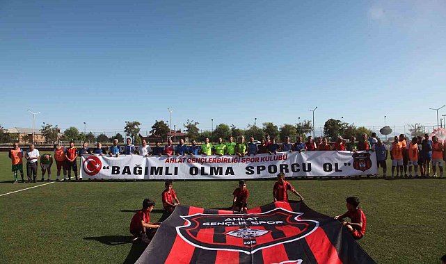 Ahlat'ta 'Geleneksel 4. Şöhretler Turnuvası' başladı
