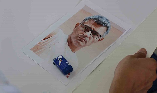 Atış pozuyla gündem olan Yusuf Dikeç sınav sorusu oldu