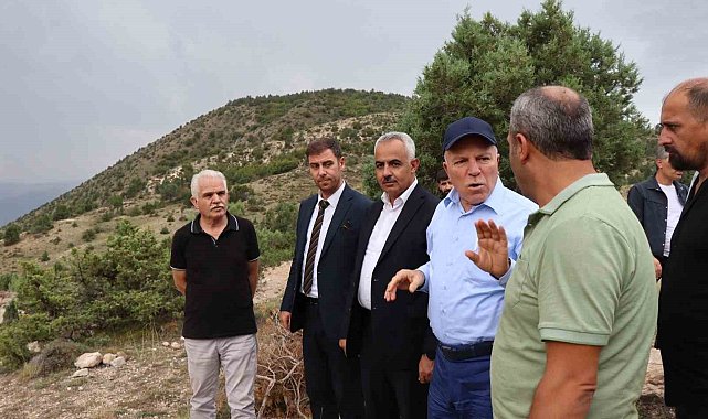 Başkan Sekmen, Oltu'da yapımı devam eden göletlerde incelemelerde bulundu