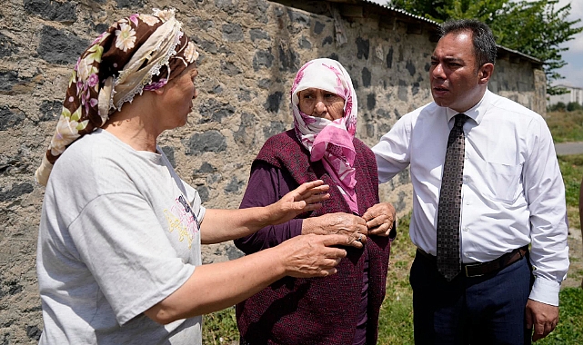 Başkan Senger, mahalleleri dolaşıyor