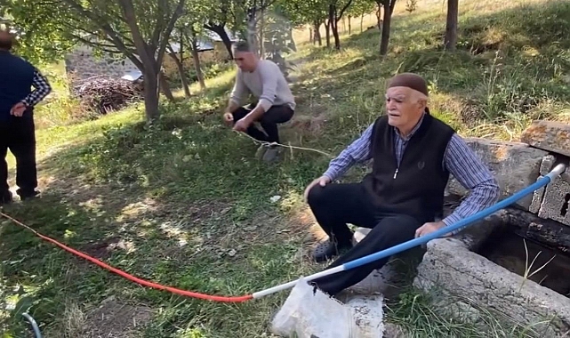 Bileşik kaplar sistemiyle köydeki evine su getirdi
