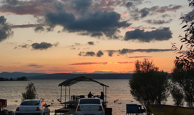 Çıldır Gölü'nde gün batımı