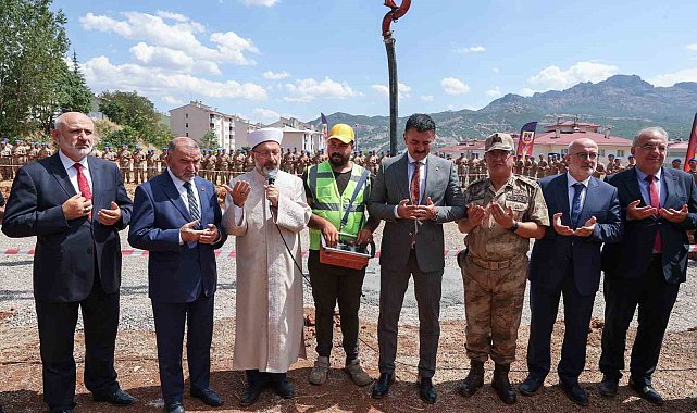 Diyanet İşleri Başkanı Erbaş, Tunceli'de cami temeli attı