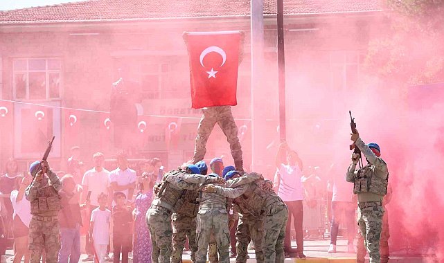 Elazığ'da 30 Ağustos Zafer Bayramı coşkusu