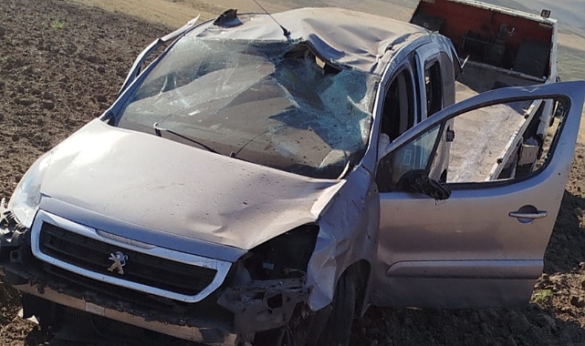 Erzurum'da hafif ticari araç şarampole devrildi, 1 kişi öldü, 4 kişi yaralandı