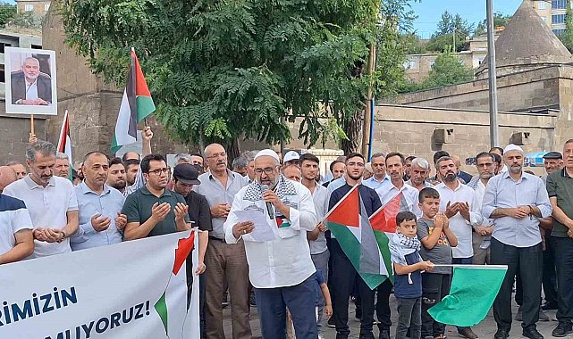 Hamas lideri İsmail Haniye için Bitlis'te gıyabi cenaze namazı kılındı