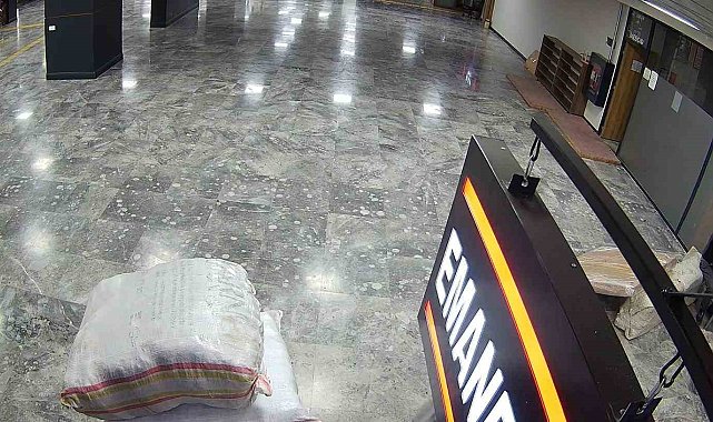 İstanbul'daki yapı denetim belgelerinin Elazığ otogarında imzalandığı iddiası
