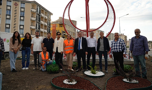 Kars çiçeklerle renklenecek