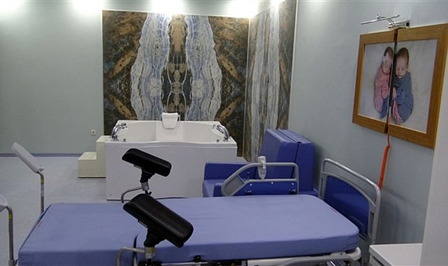 Kars'ta Araştırma Hastanesi'nde suda doğum ünitesi atıl vaziyette bırakıldı