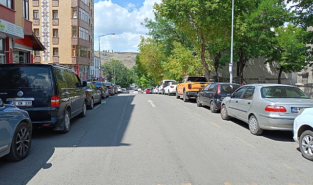 Kars’ta hava şartları şaşırtıyor!